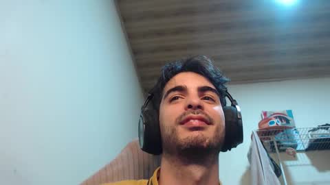 Santiago Enrique online show from 10/16/25, 06:03