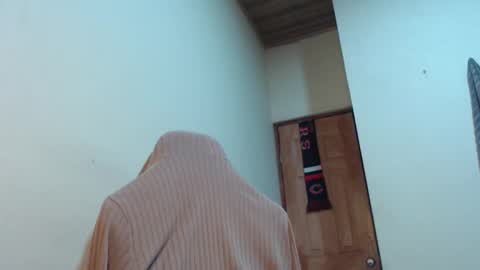 Santiago Enrique online show from 12/03/25, 05:59