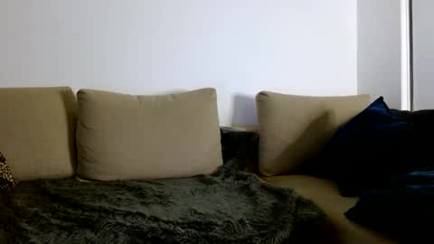 Yoshi online show from 02/20/25, 12:19