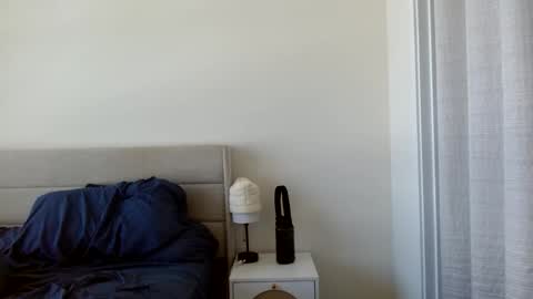 Yoshi online show from 04/13/26, 04:23