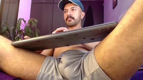 Snapshot of therealsoleil chatting on 01/19/25, 04:22 therealsoleil online show from 01/19/25, 04:22