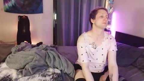 Basil Kitten online show from 02/22/26, 08:13