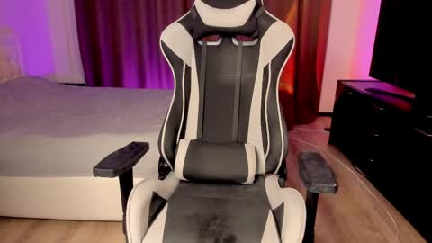 Snapshot of theresajhones chatting on 02/23/25, 01:02 Theresa online show from 02/23/25, 01:02