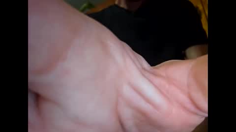 therizzler_1_of_1 online show from 11/07/25, 08:42