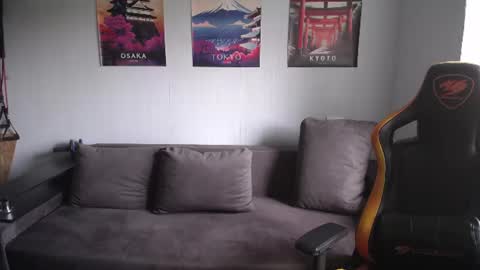 Snapshot of theroadtomars chatting on 06/13/26, 10:02 Nick online show from 06/13/26, 10:02