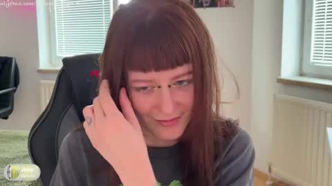 LISA                                            online show from 06/04/26, 10:32