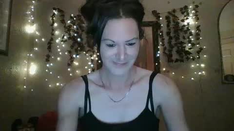 sillymillie0 online show from 10/14/25, 12:11