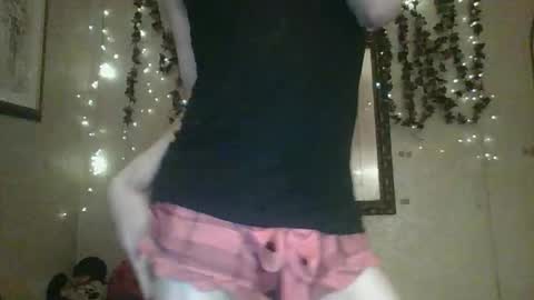 sillymillie0 online show from 02/15/26, 11:23