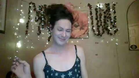 Snapshot of thesillymillie chatting on 05/24/26, 03:00 sillymillie0 online show from 05/24/26, 03:00