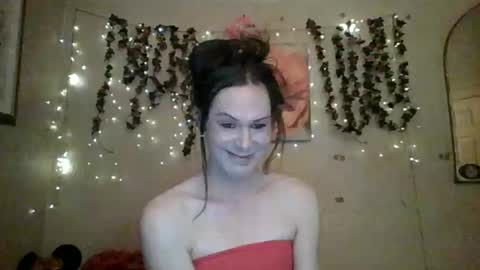 Snapshot of thesillymillie chatting on 05/26/26, 02:29 sillymillie0 online show from 05/26/26, 02:29