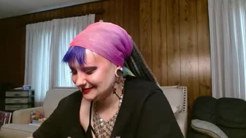 Siren of the Fae online show from 04/15/26, 06:59