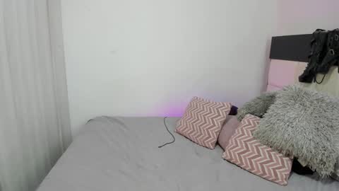 Camila online show from 02/01/25, 12:58