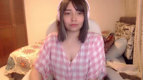 Mai online show from 02/12/25, 05:37