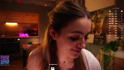 Snapshot of thetimeshavecome chatting on 09/18/25, 03:47 Mia online show from 09/18/25, 03:47