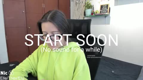 Snapshot of thetropicalseduction chatting on 09/10/25, 12:05 Nicole online show from 09/10/25, 12:05