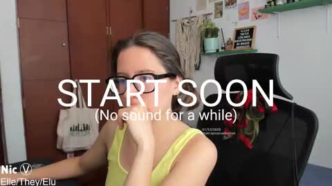 Snapshot of thetropicalseduction chatting on 12/01/25, 01:16 Nicole online show from 12/01/25, 01:16