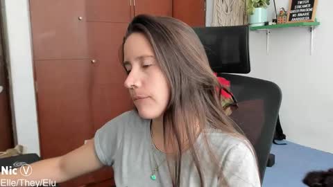 Snapshot of thetropicalseduction chatting on 01/05/26, 09:18 Nicole online show from 01/05/26, 09:18