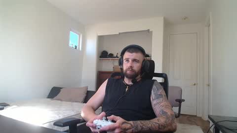 troy online show from 09/09/25, 10:42