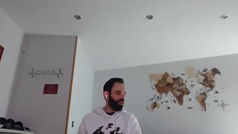 Snapshot of thewitcher69_ chatting on 01/06/25, 02:03 thewitcher69_ online show from 01/06/25, 02:03