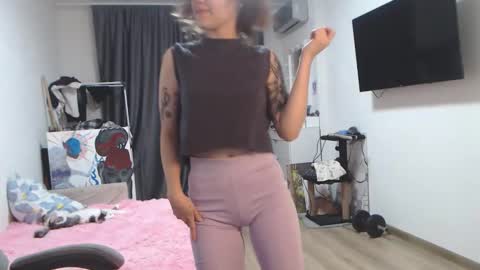 Snapshot of theysaidimcute chatting on 10/08/25, 12:52 theysaidimcute online show from 10/08/25, 12:52