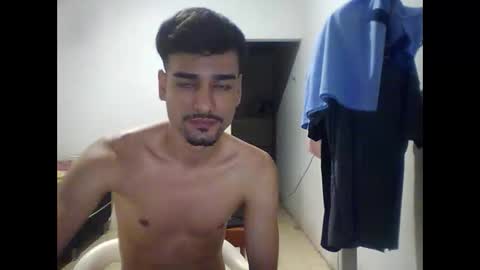 thiago22bk online show from 11/21/25, 07:34