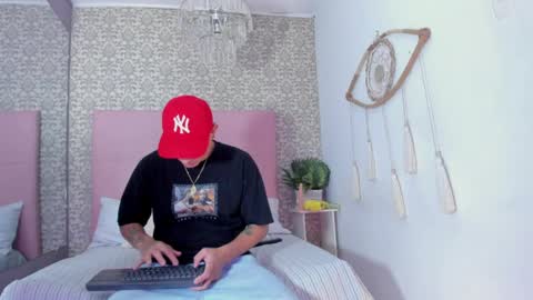 Thiago  online show from 04/05/26, 01:30