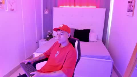 Thiago  online show from 04/12/26, 01:27