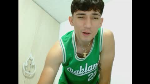 Snapshot of thiago_deseo69 chatting on 09/19/25, 11:38 thiago_deseo69 online show from 09/19/25, 11:38