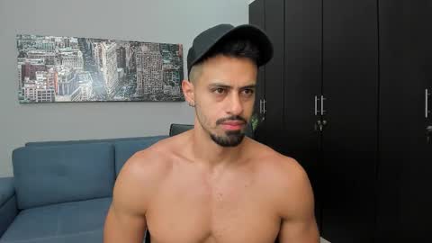 thiago_driussi online show from 11/02/25, 07:44