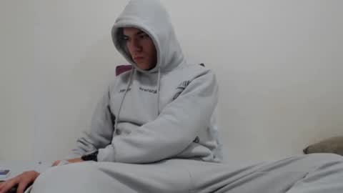 Snapshot of thiago_hot_boy chatting on 01/07/25, 08:13 Thiago independent model online show from 01/07/25, 08:13