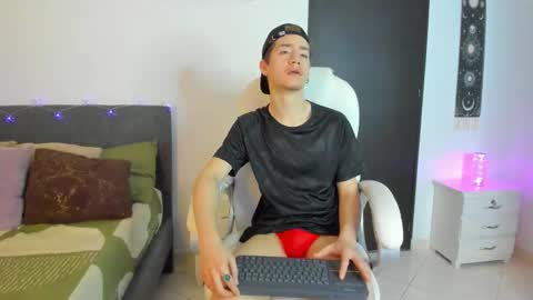 Snapshot of thiago_james69 chatting on 02/07/26, 06:17 Manuel online show from 02/07/26, 06:17