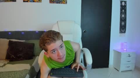 Snapshot of thiago_james69 chatting on 02/18/26, 02:51 Manuel online show from 02/18/26, 02:51