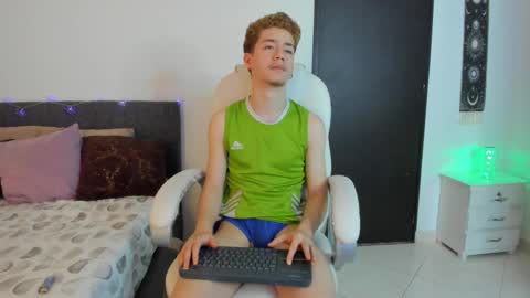 Snapshot of thiago_james69 chatting on 02/21/26, 08:15 Manuel online show from 02/21/26, 08:15