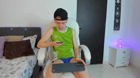 Snapshot of thiago_james69 chatting on 02/23/26, 03:26 Manuel online show from 02/23/26, 03:26