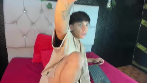 thiago online show from 10/17/25, 01:03