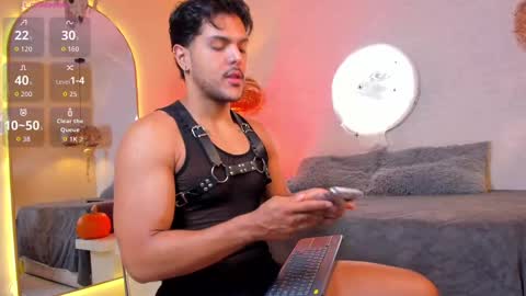 Thiago online show from 10/21/25, 10:05