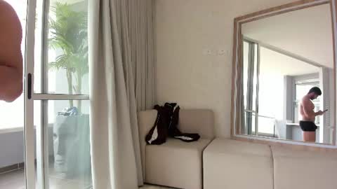 Snapshot of thiago_moretti chatting on 06/20/26, 05:38 THIAGO online show from 06/20/26, 05:38