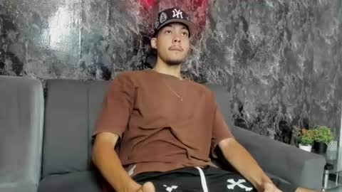Snapshot of thiago_preston chatting on 07/16/26, 07:53 Thiago online show from 07/16/26, 07:53