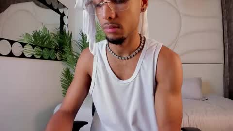 ThiagoFerreti online show from 10/15/25, 03:39