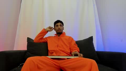 ThiagoFerreti online show from 11/01/25, 07:38