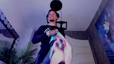 ThiagoFerreti online show from 11/11/25, 07:47