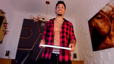 ThiagoFerreti online show from 11/21/25, 09:13