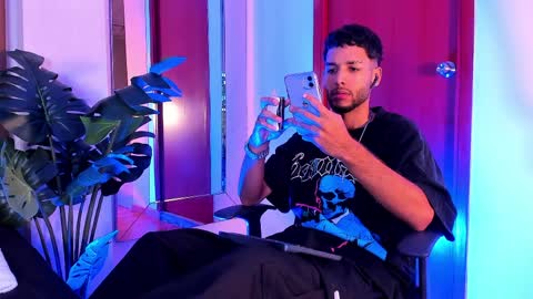 ThiagoFerreti online show from 04/07/26, 02:01