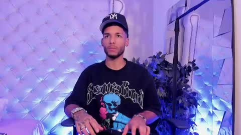 ThiagoFerreti online show from 05/15/26, 01:34