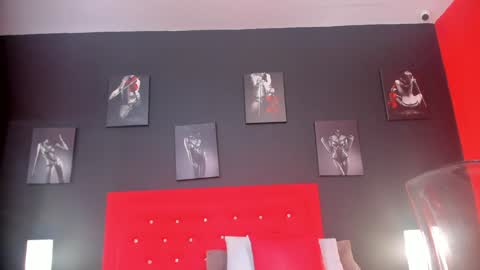 Snapshot of thiagomez17 chatting on 01/13/25, 12:13 Thia Gomez online show from 01/13/25, 12:13