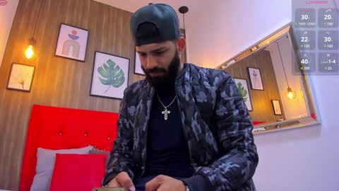 Snapshot of thiagomez17 chatting on 01/28/25, 12:22 Thia Gomez online show from 01/28/25, 12:22