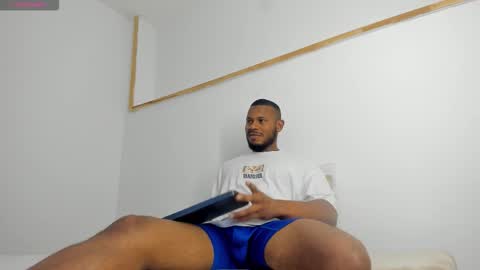 Thiago Instagram   online show from 11/20/25, 11:48