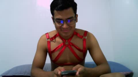 thiagovega_ online show from 04/16/26, 06:47