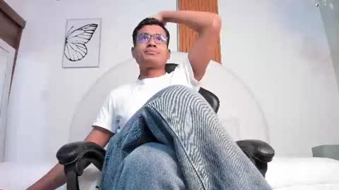 Snapshot of thiagovega_ chatting on 07/01/26, 03:30 thiagovega_ online show from 07/01/26, 03:30