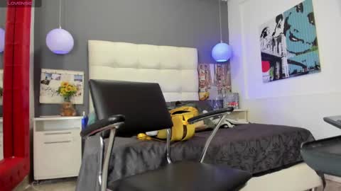 Snapshot of thiagoxbig chatting on 03/05/25, 01:21 thiagoxbig online show from 03/05/25, 01:21